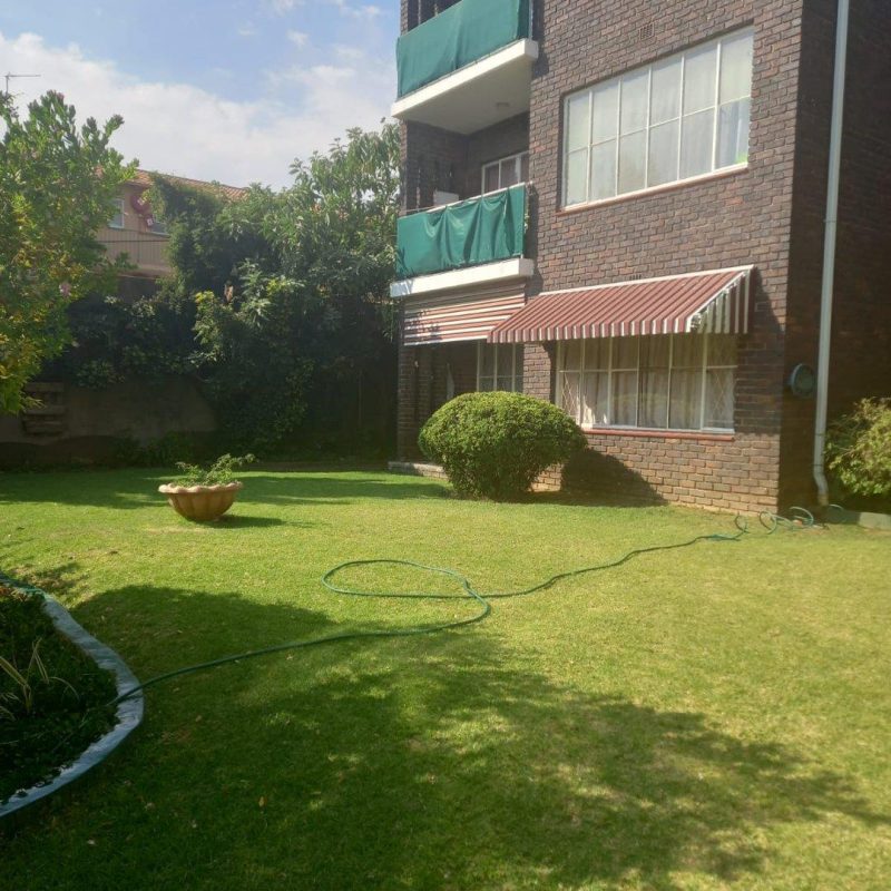 Apartment Flat for Sale in Beverley Gardens 014